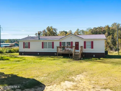 1445 Old Stage Road Riegelwood NC 28456
