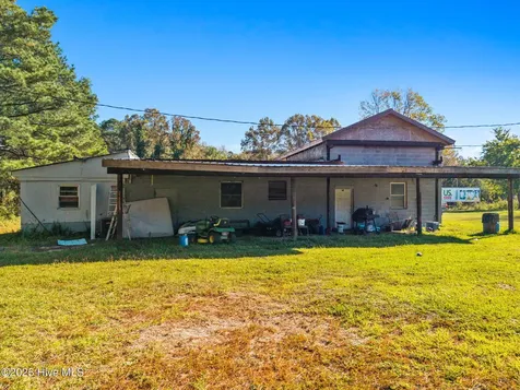 1445 Old Stage Road Riegelwood NC 28456