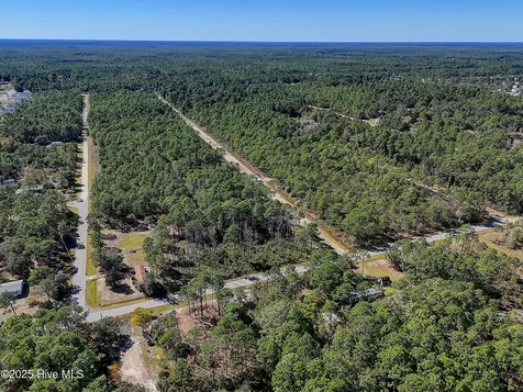 1349 Lexington Road Southport NC 28461