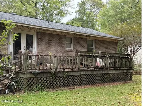 639 Cornwallis Road Teachey NC 28464