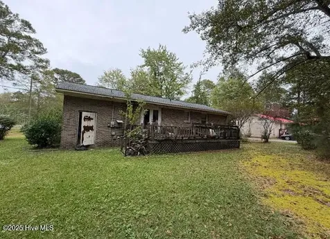 639 Cornwallis Road Teachey NC 28464