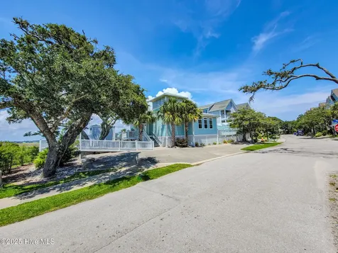 125 S Boca Bay Lane Surf City NC 28445