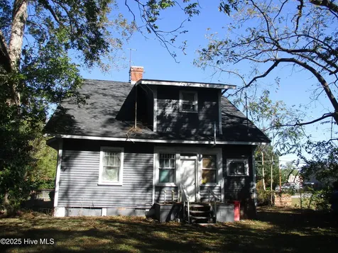 113 E Bright Street Kinston NC 28501