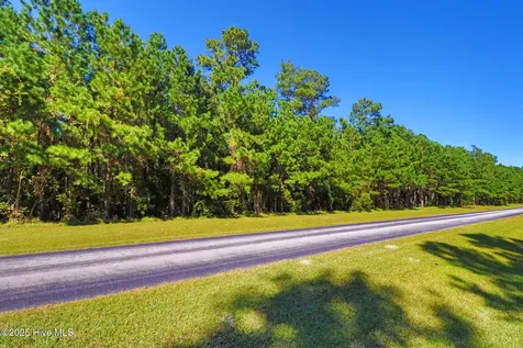 229 Garbacon Drive Beaufort NC 28516