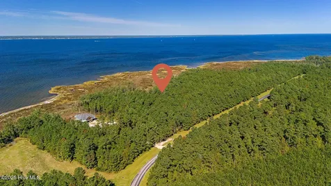 229 Garbacon Drive Beaufort NC 28516