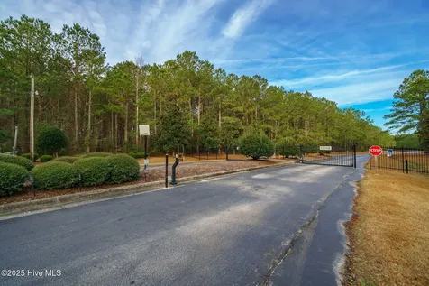 229 Garbacon Drive Beaufort NC 28516