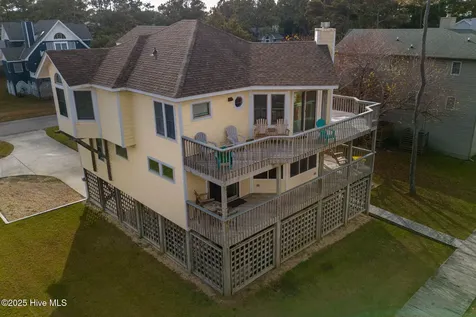 1037 Hampton Street Corolla NC 27927
