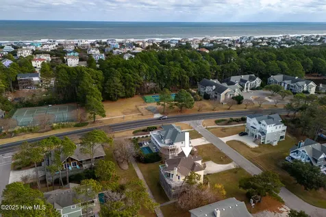 1037 Hampton Street Corolla NC 27927