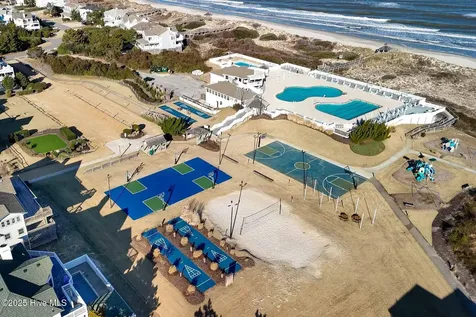 1037 Hampton Street Corolla NC 27927