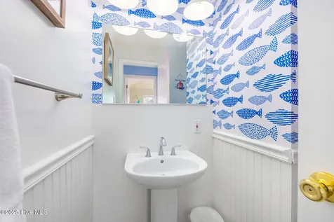 1037 Hampton Street Corolla NC 27927