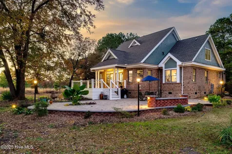112 Cedar Court Wallace NC 28466