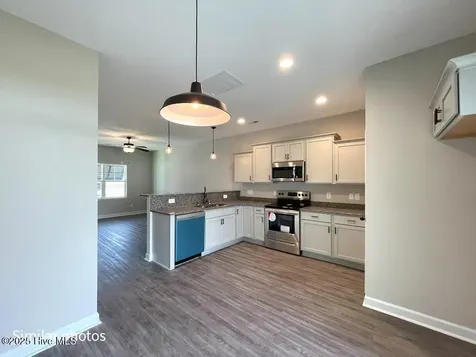 727 Cross Bridge Way Sneads Ferry NC 28460