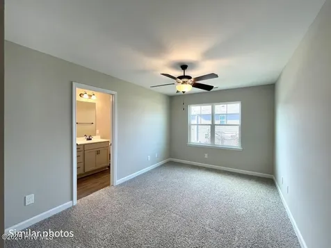 733 Cross Bridge Way Sneads Ferry NC 28460