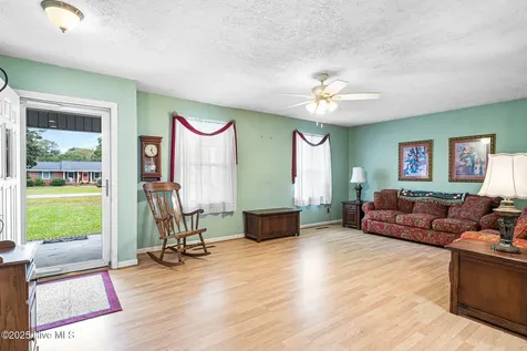 214 Elm Street Warsaw NC 28398