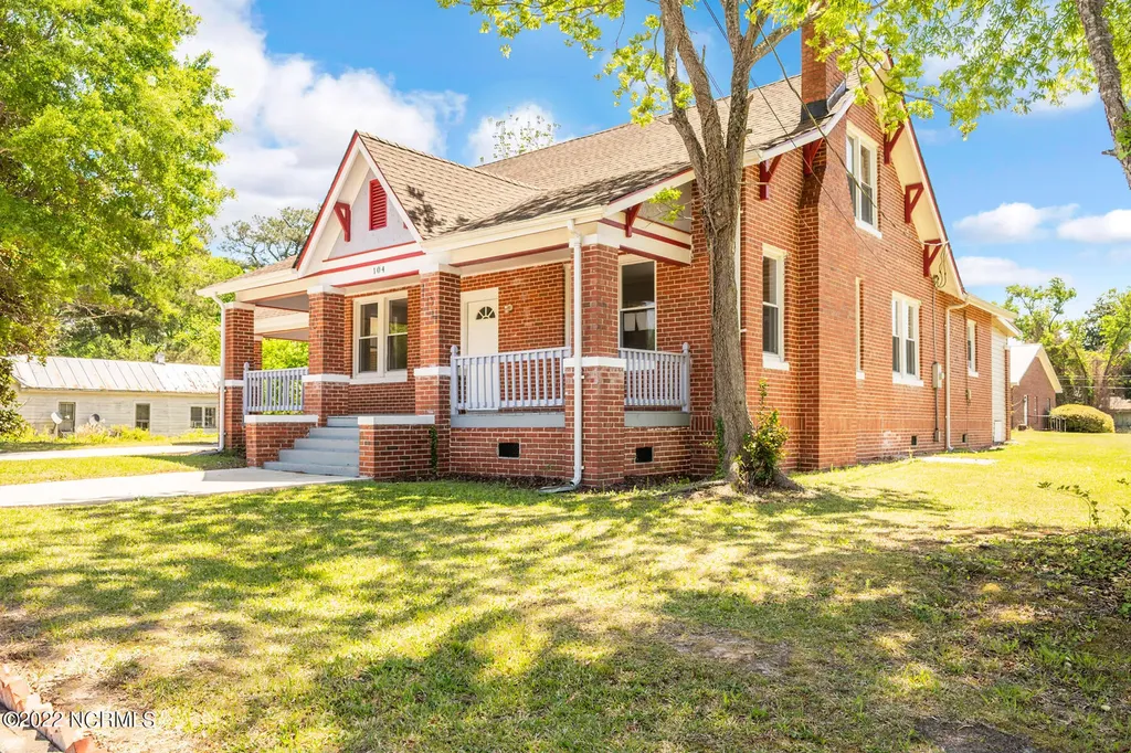 104 Front Street Kelford NC 27847