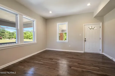 104 Front Street Kelford NC 27847