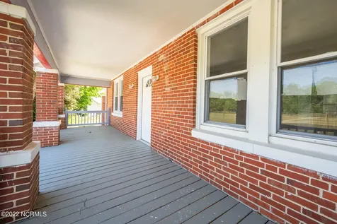 104 Front Street Kelford NC 27847