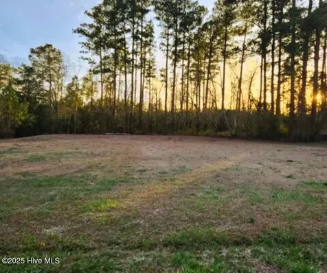 200 Hickory Street Oriental NC 28571