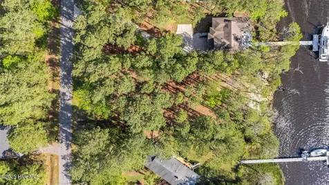 5514 Gondolier Drive New Bern NC 28560