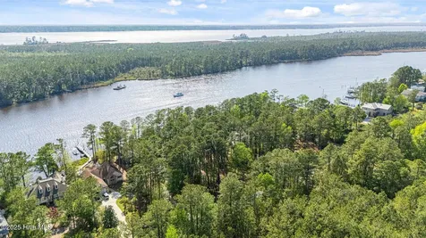 5514 Gondolier Drive New Bern NC 28560