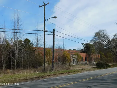 10781 Gibson Road Laurel Hill NC 28351