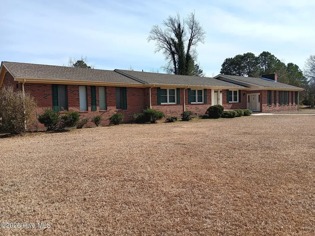 1701 S Nc 41 And 111 Highway Beulaville NC 28518