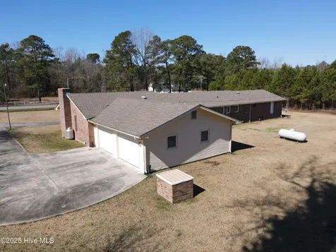 1701 S Nc 41 And 111 Highway Beulaville NC 28518