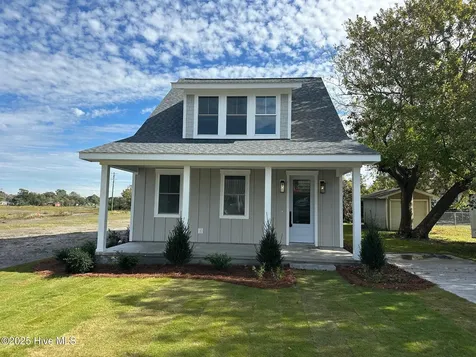 504 N 25th Street Morehead City NC 28557