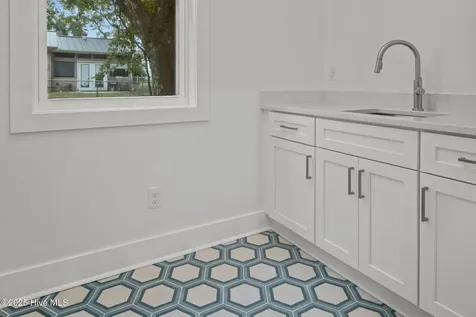504 N 25th Street Morehead City NC 28557