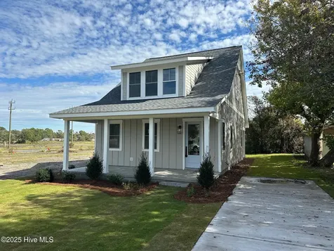 504 N 25th Street Morehead City NC 28557