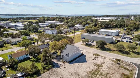 504 N 25th Street Morehead City NC 28557