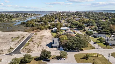 504 N 25th Street Morehead City NC 28557