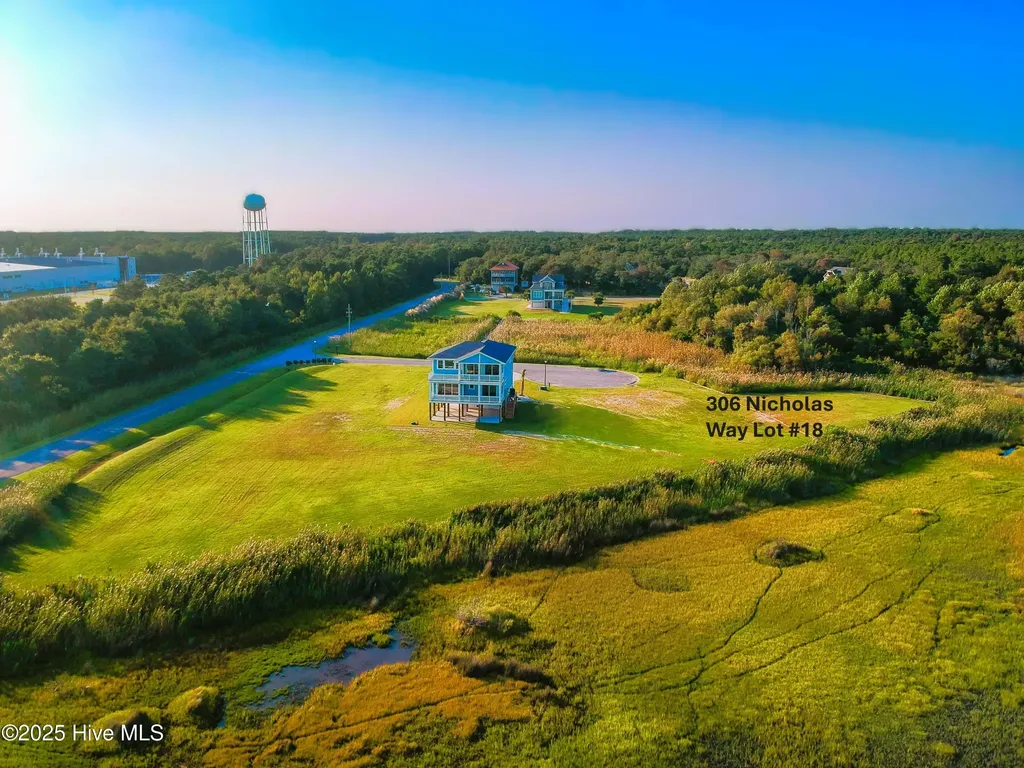 306 Nicholas Way Hubert NC 28539