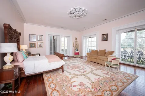 120 W King Street Edenton NC 27932