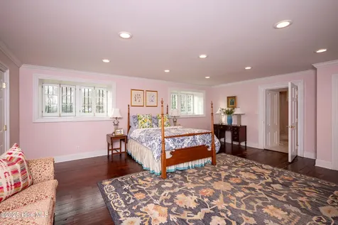 120 W King Street Edenton NC 27932