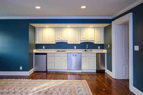 120 W King Street Edenton NC 27932