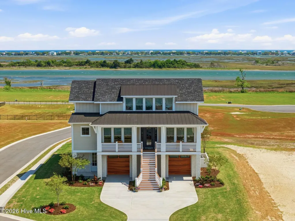 26 Solstice Way Hampstead NC 28443