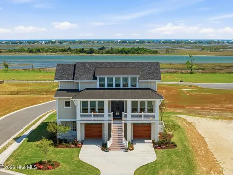 26 Solstice Way Hampstead NC 28443
