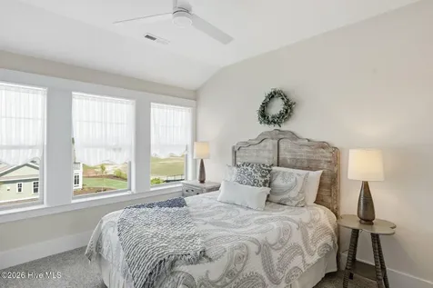 26 Solstice Way Hampstead NC 28443