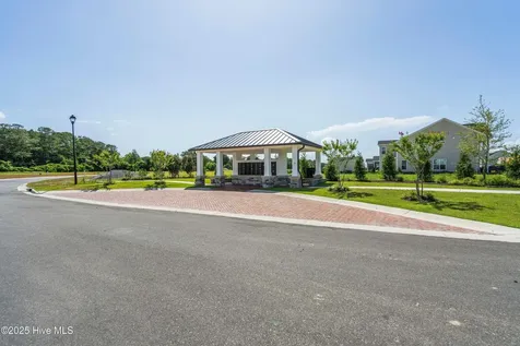 26 Solstice Way Hampstead NC 28443