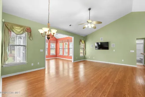 641 Meadowbrook Lane Calabash NC 28467