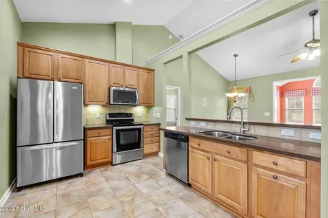 641 Meadowbrook Lane Calabash NC 28467