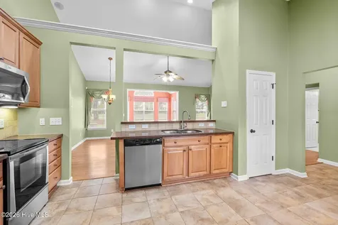 641 Meadowbrook Lane Calabash NC 28467