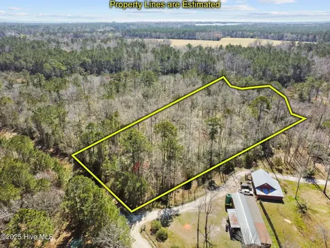 310 Clearview Drive Holly Ridge NC 28445