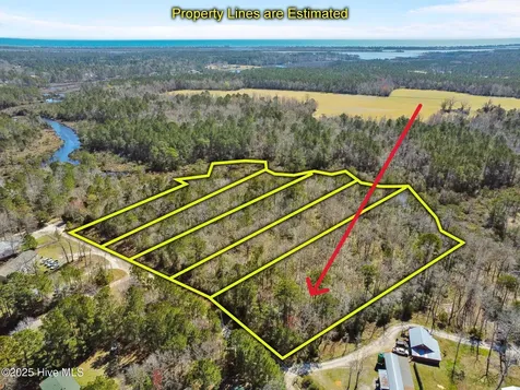310 Clearview Drive Holly Ridge NC 28445