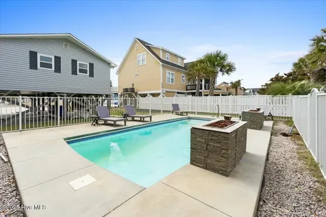220 W Dolphin Drive Oak Island NC 28465