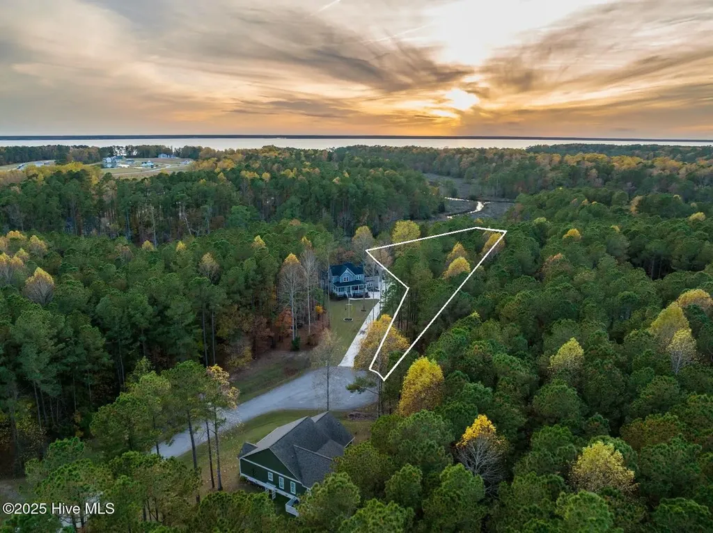 130 Willow Cove Lane Minnesott Beach NC 28510