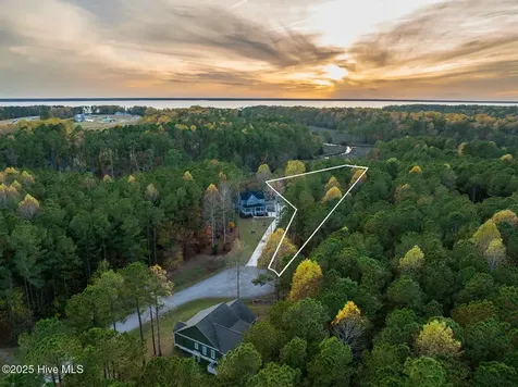 130 Willow Cove Lane Minnesott Beach NC 28510