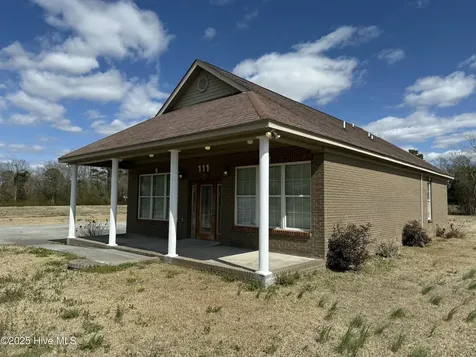 111 Fontana Street Clinton NC 28328