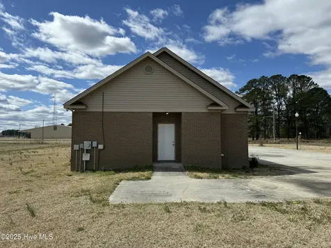 111 Fontana Street Clinton NC 28328